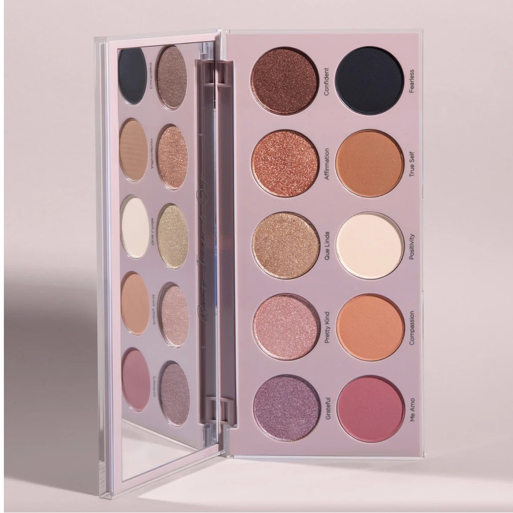 Dominique the essential eyeshadow palette